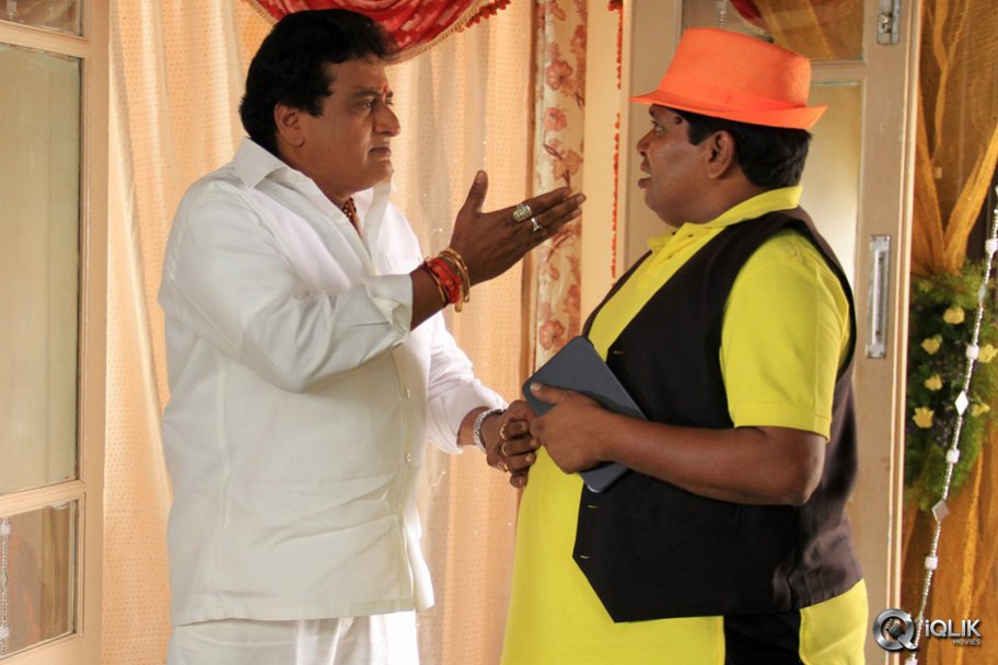 Mirchi Lanti Kurradu